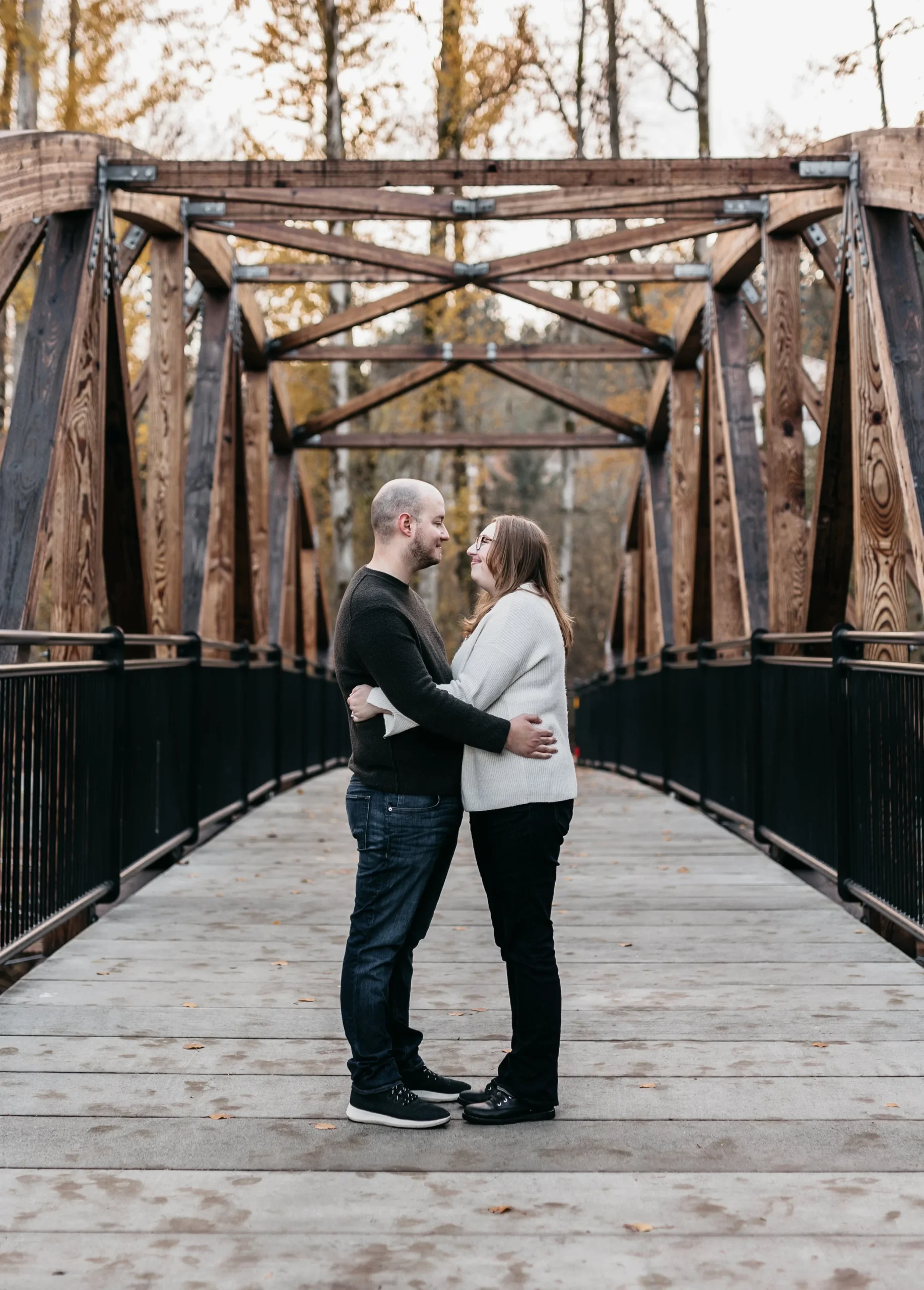 Couple enjoys a photoshoot together at Bothell Landing Park in Bothell, WA