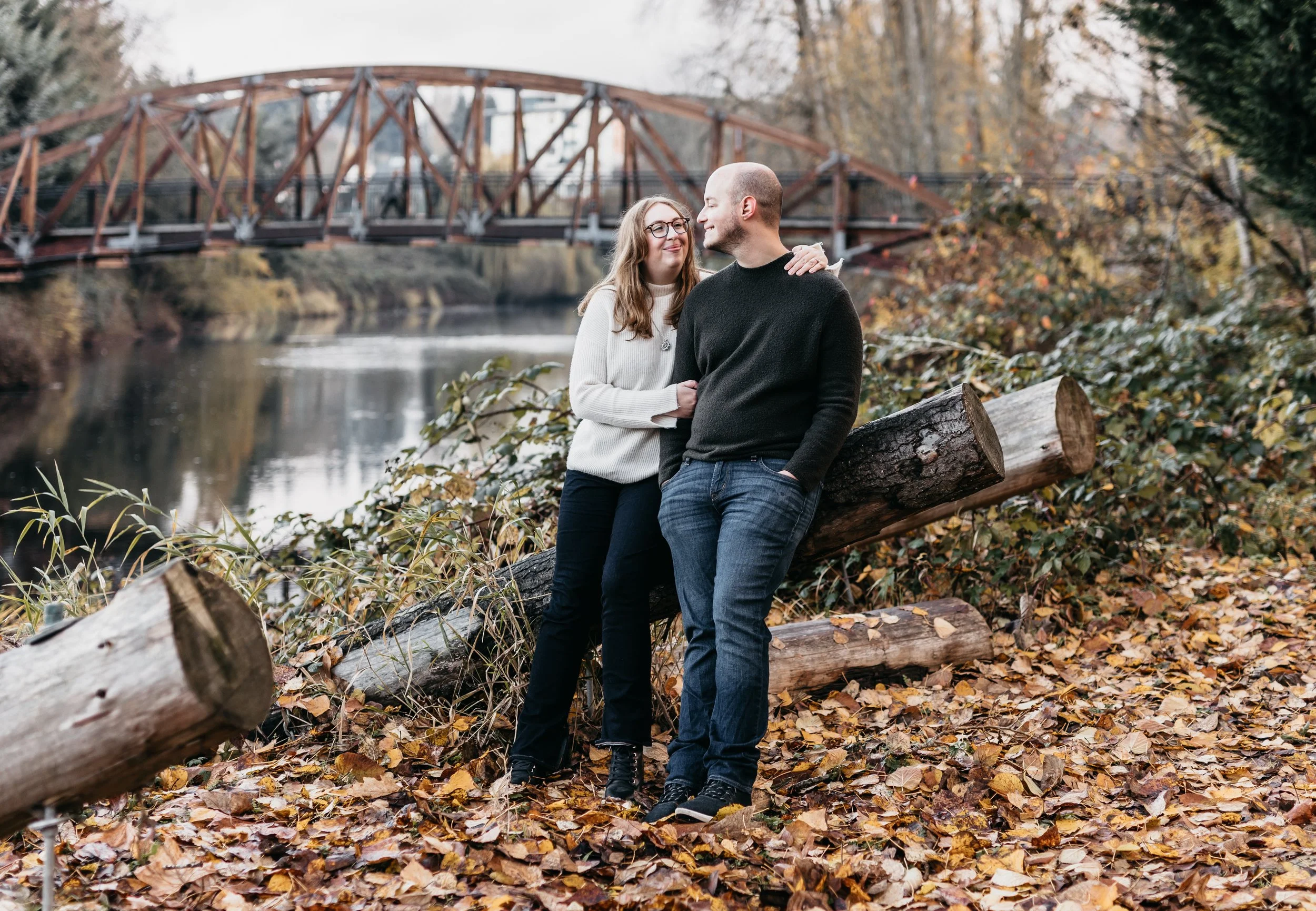 Couple enjoys a photoshoot together at Bothell Landing Park in Bothell, WA